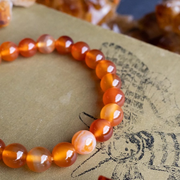 🆕New Orange Carnelian Gemstone Bracelet 8mm - Picture 1 of 1